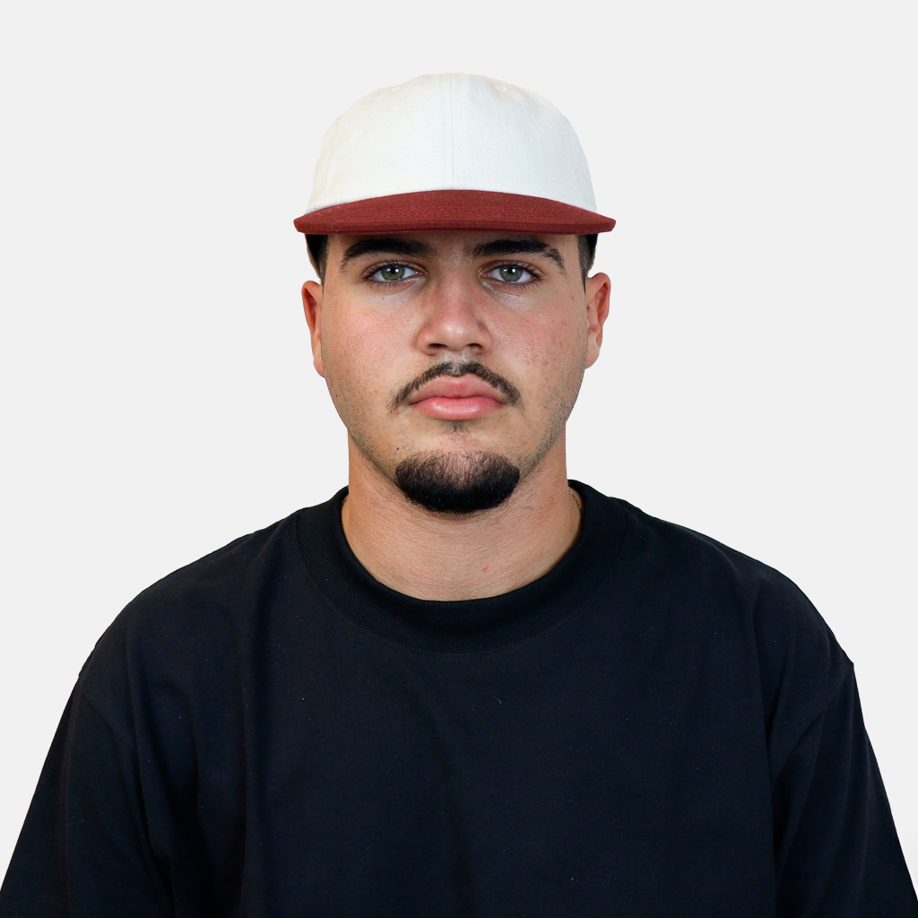 Boné Six Panel Streetwear Off com Bordo